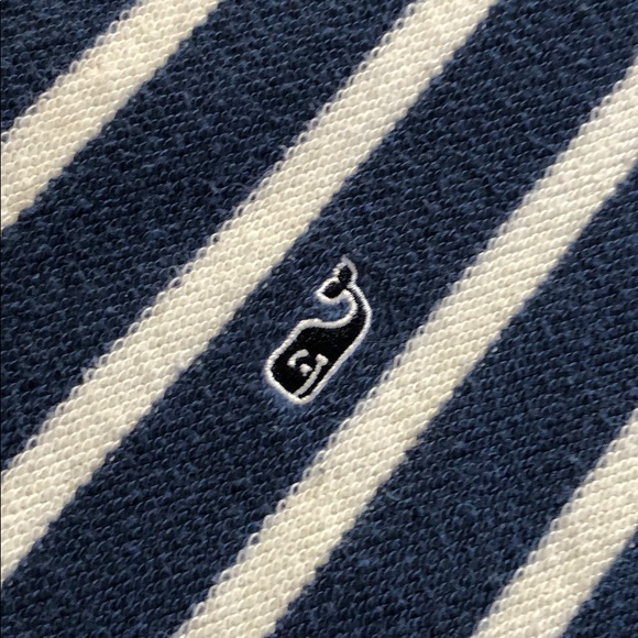 Vineyard Vines Sweater - Picture 2 of 5
